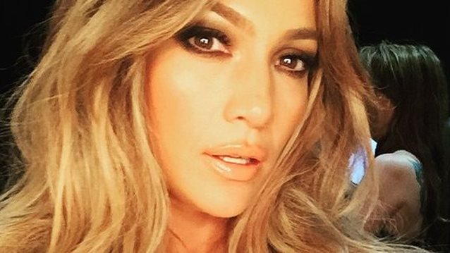 Jennifer Lopez : Δείτε το σώμα της χωρίς ίχνος ρετούς!