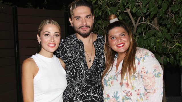 Οι &quot;Μέλισσες&quot; στο &quot;Άλσος&quot; | Ποιοι διάσημοι βρέθηκαν στη νέα τους εμφάνιση;