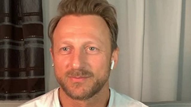 Κώστας Καραφώτης: Η εμφάνιση στο «Καλό Μεσημεράκι» &amp; η αποκάλυψη για τις αποχωρήσεις από το J2US