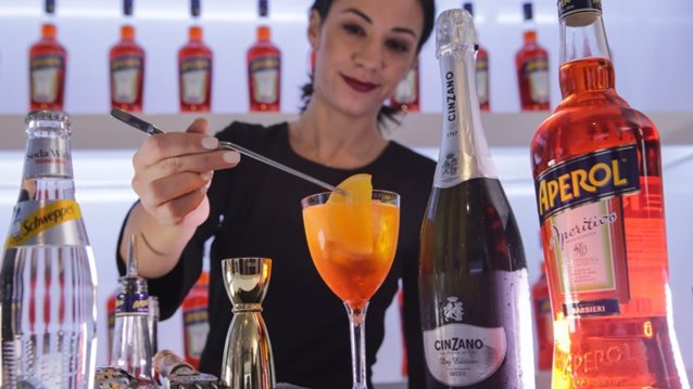 Athens Bar Show: Με 19 μάρκες και περισσότερα από 8.000 perfect serves η συμμετοχή της Coca-Cola Τρία Έψιλον