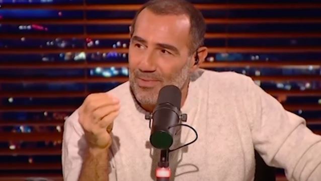 Ο Αντώνης Κανάκης και το "Βινύλιο" έκαναν πρεμιέρα: "Για να δούμε αν είστε έτοιμοι"