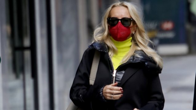 Η Μαρία Μπεκατώρου για ψώνια στο κέντρο της Αθήνας, λίγο πριν την πρεμιέρα του "The Chase"