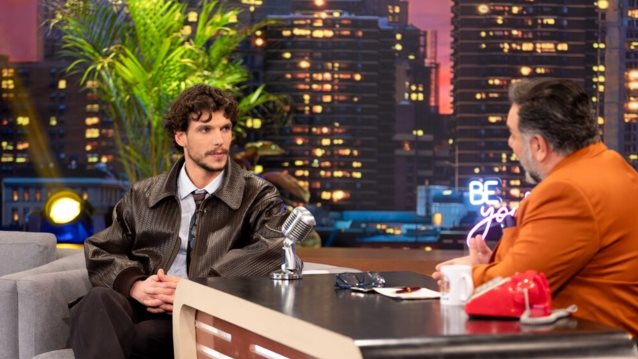 Βασίλης Μίχας: &quot;Πιαστήκαμε στα χέρια και με δάγκωσε - Μας έβαλαν στο κρατητήριο&quot;