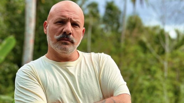 Νίκος Μουτσινάς: "Αν είχαν γίνει αλλιώς τα πράγματα, τώρα θα ήμουν εδώ με τα παιδιά μου"