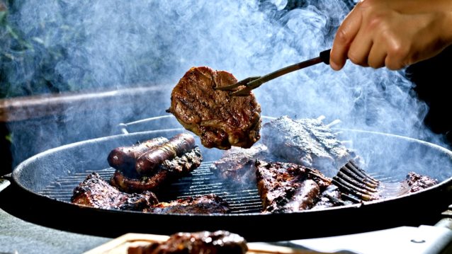 Τσικνοπέμπτη: Πώς θα γίνεις ο βασιλιάς του μπάρμπεκιου