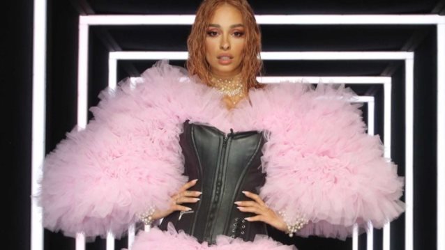 Ελένη Φουρέιρα : Με το πιο αμφιλεγόμενο look στο όγδοο επεισόδιο του «The Final Four»