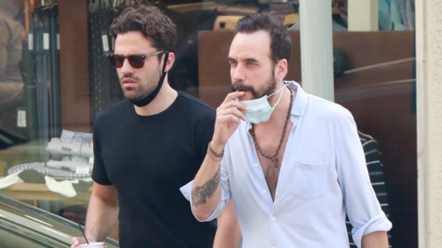 Κωνσταντίνος Αργυρός &amp; Πάνος Μουζουράκης μαζί για ψώνια!