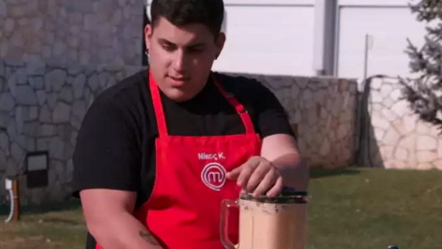 MasterChef | Το &quot;άγριο&quot; ξύπνημα, οι &quot;φίρμες&quot; της μπλε ομάδας και τα &quot;γαλλικά&quot; του Μότο