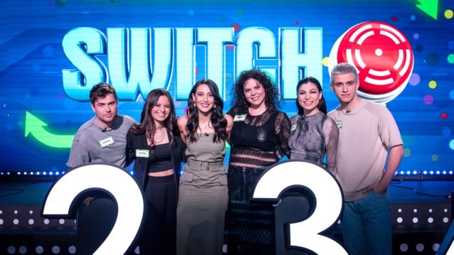 Switch | Η Ευγενία Σαμαρά υποδέχεται το cast του &quot;Κάνε ότι κοιμάσαι ΙΙ&quot;