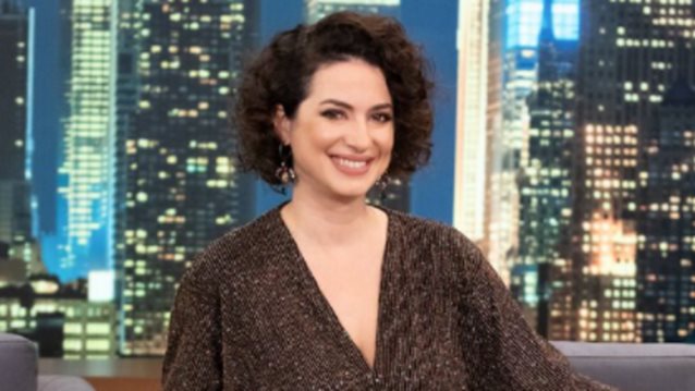 Αμαλία Καβάλη | Ο πραγματικός λόγος που δεν δίνει συνεντεύξεις &amp; το ενδεχόμενο η Ουρανία να απατήσει τον Κυριάκο στις &quot;Άγριες Μέλισσες&quot;