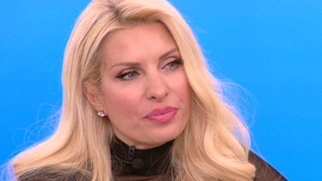 Ελένη Μενεγάκη: Η ιστορία που την έκανε να «λυγίσει» στον αέρα της εκπομπής: Video