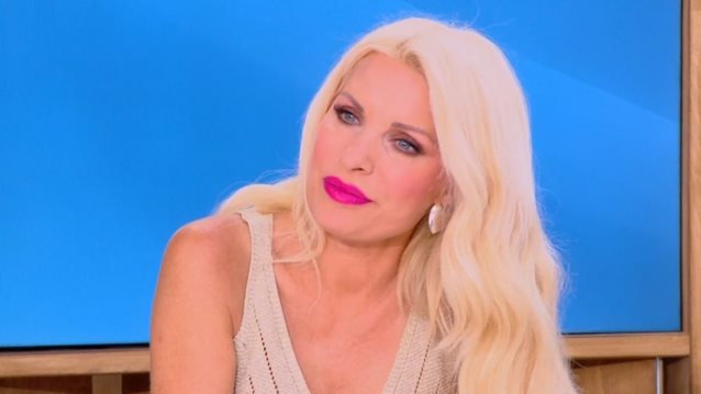 Ελένη Μενεγάκη: "Πολλοί άνθρωποι έχουμε βοηθηθεί από κάποιους ανθρώπους στο ξεκίνημά μας..."