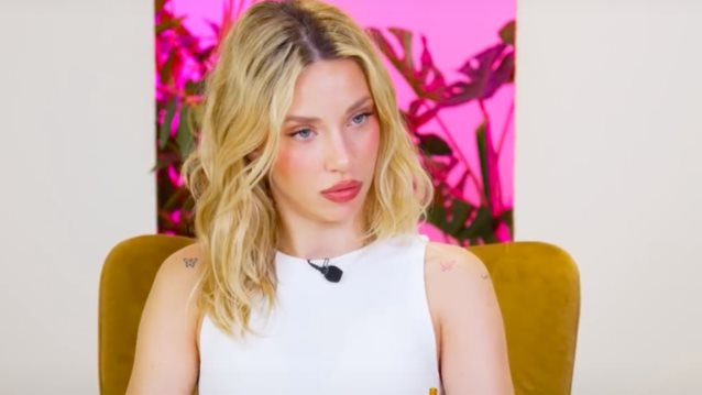 Γαρυφαλλιά Καληφώνη: "Πάντα με όποιον σύντροφο ήμουν, προσπαθούσε για κάποιο λόγο να τραβήξει την προσοχή"