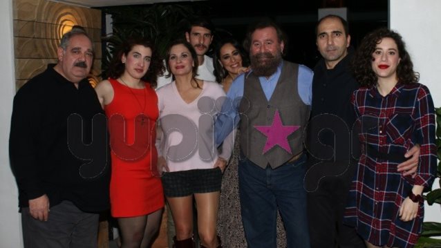 Άγριες Μέλισσες: Πού διασκέδασαν οι πρωταγωνιστές της σειράς; Όλες οι φωτογραφίες