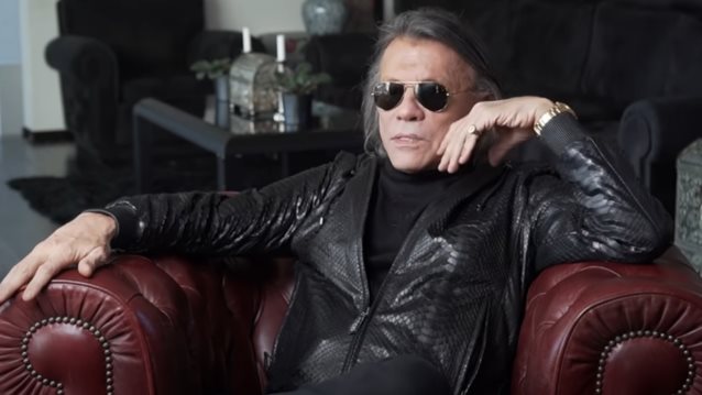 Ηλίας Ψινάκης: &quot;Με τον Σάκη Ρουβά περάσαμε 17 ευτυχισμένα και έντονα χρόνια. Απολαμβάναμε ακόμα και τις κακοήθειες που γράφονταν για εμάς&quot;