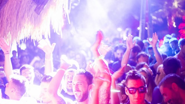 Best 92,6 - The Beach Party: Όσα έγιναν στο λαμπερό πάρτι στο Bolivar: Φωτογραφίες