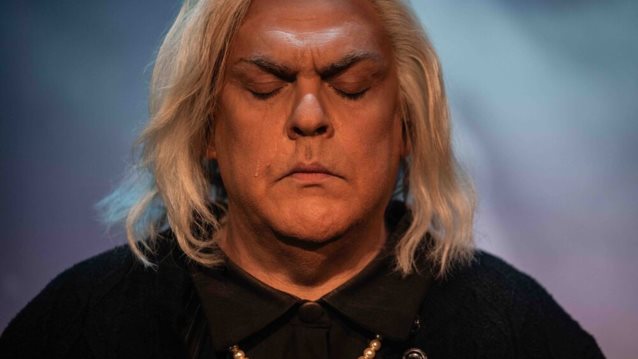 Παράταση για τον Αντώνη Λουδάρο και την παράσταση &quot;Είμαι η γυναίκα μου&quot; στο θέατρο Μεταξουργείο