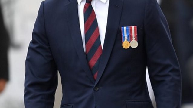 Πρίγκιπας William: Η αξιολάτρευτη πληροφορία που αποκάλυψε για τον πρίγκιπα Κάρολο
