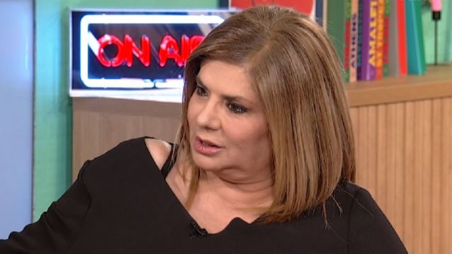 Δάκρυσε η Βάσια Παναγοπούλου: "Το σπίτι είχε πουληθεί - Τι να πω στους ανθρώπους; Αφήστε με να μπω;"