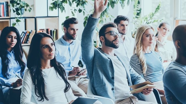 Τι δεν πρέπει να ρωτάς ποτέ καμία γυναίκα : Πέντε πράγματα που καλό είναι να αποφύγεις να ρωτήσεις