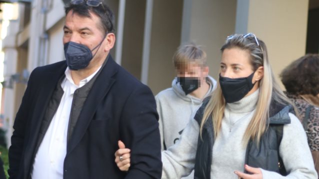 Πύρρος Δήμας &amp; Αφροδίτη Σκαφίδα πιο ερωτευμένοι από ποτέ στο κέντρο της Αθήνας