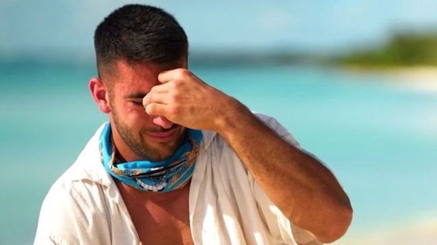 Survivor | Λύγισε ο Μάνος Μαλλιαρός: "Περιμένεις να ξημερώσει για να στεγνώσεις, είναι δύσκολο"