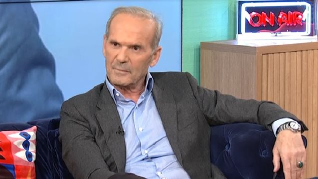 Ο Πέτρος Κωστόπουλος αποκαλύπτει πώς δημοσίευσε τις πρώτες φωτογραφίες της Ελένης Μενεγάκη με τον Μάκη Παντζόπουλο