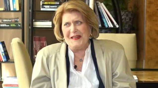 Βάσια Τριφύλλη: "Δεν ξεχωρίζω καμία Ελληνίδα παρουσιάστρια, εγώ ήμουν η καλύτερη"