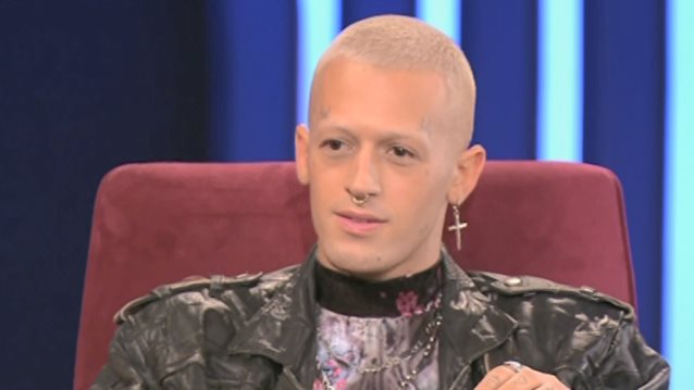 Τάσος Ξιάρχος: Ο εκκεντρικός χορευτής μιλά για τα τακούνια, τη δύσκολη σχέση με τον πατέρα του &amp; τη σεξουαλική παρενόχληση στα 5 του!