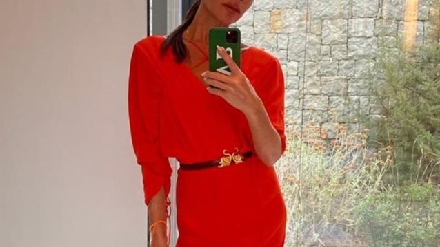 Victoria Beckham: Η κομψή εμφάνιση που επέλεξε για την έξοδό της στην Ελλάδα