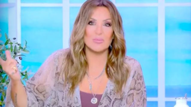 Ναταλία Γερμανού: "Όποιος με βλέπει και ξερνάει, αλλάζει κανάλι"