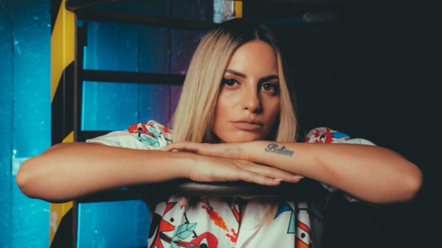 Αυτό είναι το τραγούδι που κατέθεσε η Daphne Lawrence για την φετινή Eurovision