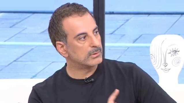 Η αντίδραση του Στέλιου Κουδουνάρη στην ερώτηση για τη διαμάχη των Παπεγεωργίου - Χριστοπούλου