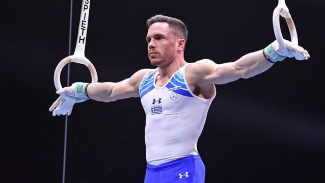 Αναχώρησε για τους Ολυμπιακούς ο Λευτέρης Πετρούνιας - Με τις κόρες του στο αεροδρόμιο