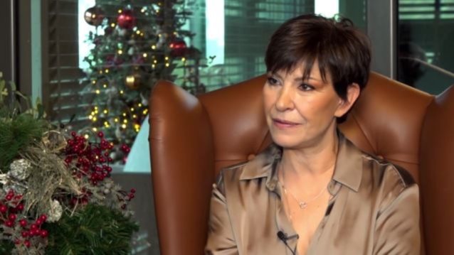 Κωνσταντίνα: &quot;Έβγαινα στην πίστα να τραγουδήσω πάνω σε ένα άλογο&quot;