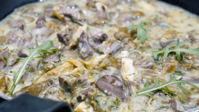 Μένουμε Σπίτι &amp; Φτιάχνουμε Μαγειρίτσα: Η συνταγή του Funky Gourmet για μαγειρίτσα
