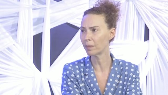 Συγκλονίζει η Δώρα Χρυσικού για τη μητέρα της: &quot;Ήταν έγκυος, και από το πολύ ξύλο απέβαλε. Φυλακίστηκε στο ΕΑΤ-ΕΣΑ&quot;