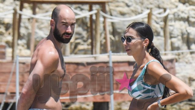 Βασίλης Σπανούλης &amp; Ολυμπία Χοψονίδου : Διακοπές με τα παιδιά τους! Δείτε τους στις πιo #familygoals στιγμές τους