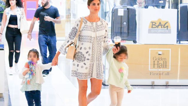 Σταματίνα Τσιμτσιλή: Καθημερινές στιγμές με τις κόρες της: Φωτογραφίες