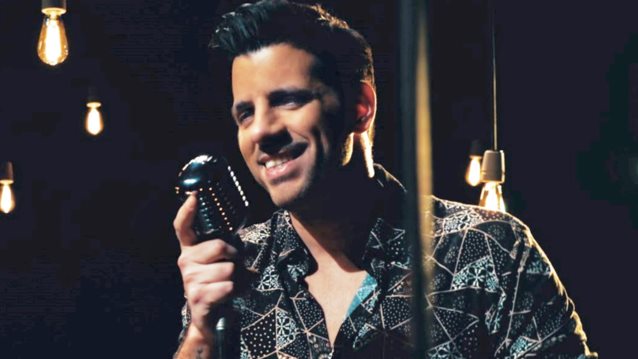 Ελέυθερος ο Θοδωρής Φέρρης: &quot;Χώρισε από την μεγάλη σχέση που είχε&quot;