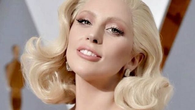 Lady Gaga
 
: Στη θέση της Beyonce στο Coachella 2017!