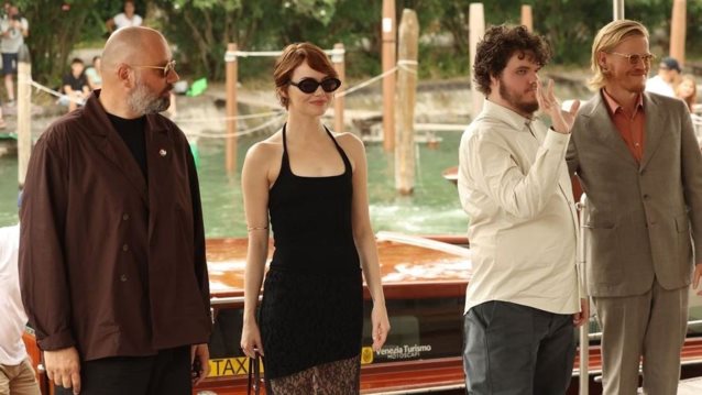 Γιώργος Λάνθιμος | Δίπλα στην Emma Stone στο Palazzo del Casinò για την 82η Mostra στη Βενετία