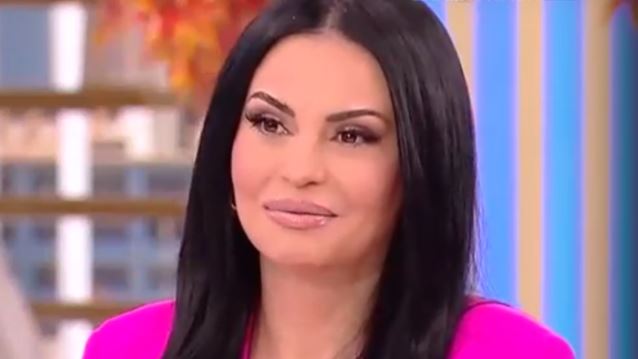 Δήμητρα Αλεξανδράκη: Οι αστυνομικοί μού είπαν: "Αυτό είναι κακούργημα και πρέπει να προχωρήσετε σε μήνυση"