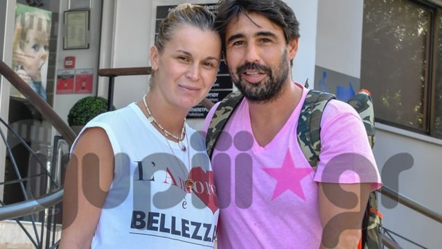 Μάρκος Παγδατής: Η έξοδος από το μαιευτήριο με την σύζυγο του, Καρολίνα | Όλες οι φωτογραφίες