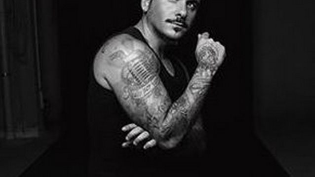 Stan: Οι διακοπές του στην Αμοργό: Φωτογραφίες