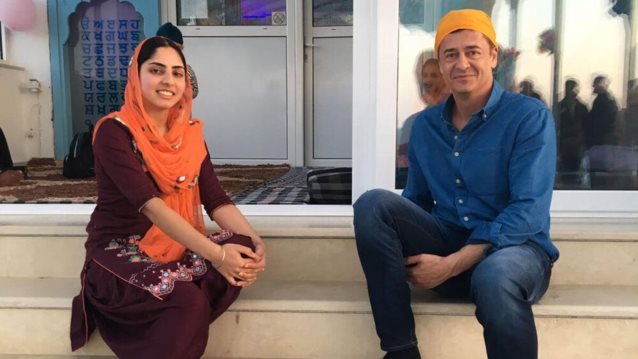 Αυτοψία | Ο Αντώνης Σρόιτερ στην κοινότητα των Ινδών Σιχ της Κρήτης