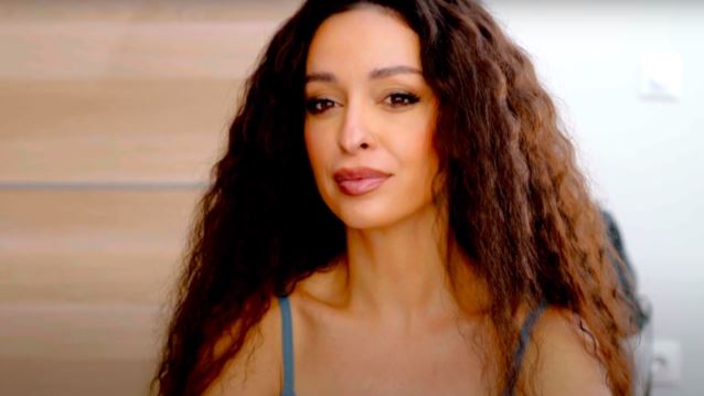 Ελένη Φουρέιρα: "Από την ώρα που ήρθαμε στην Ελλάδα, δεν ήταν ξέγνοιαστα τα παιδικά μου χρόνια, αναγκαστικά"