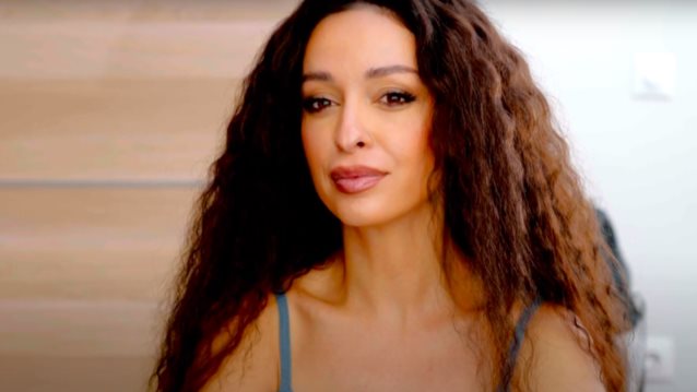 Ελένη Φουρέιρα: "Από την ώρα που ήρθαμε στην Ελλάδα, δεν ήταν ξέγνοιαστα τα παιδικά μου χρόνια, αναγκαστικά"