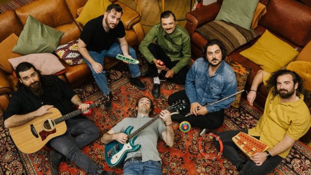 Οι &quot;Μουσικοί του Κουτιού&quot; στο Club του &quot;Σταυρού του Νότου&quot;!