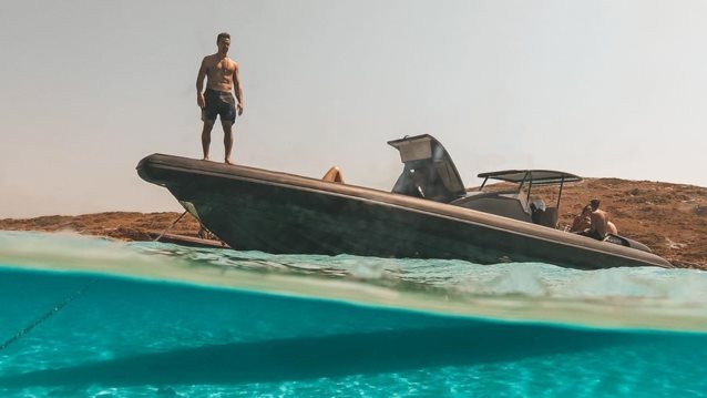 Λάμπρος Βακιάρος: Το άλμπουμ των διακοπών του είναι πιο εντυπωσιακό από όσο φαντάστηκες!